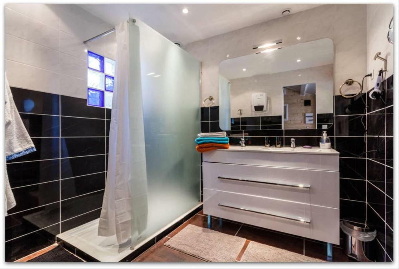 Duplex - Confort & Charme เบซิเยร์ ภายนอก รูปภาพ